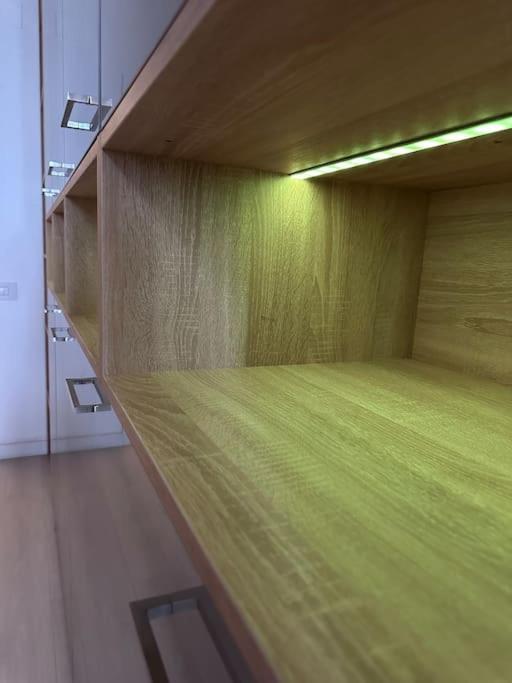 Cozy 1 Bedroom Apartment! Букурещ Екстериор снимка